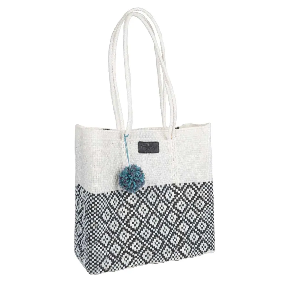 White Woven Tote 1