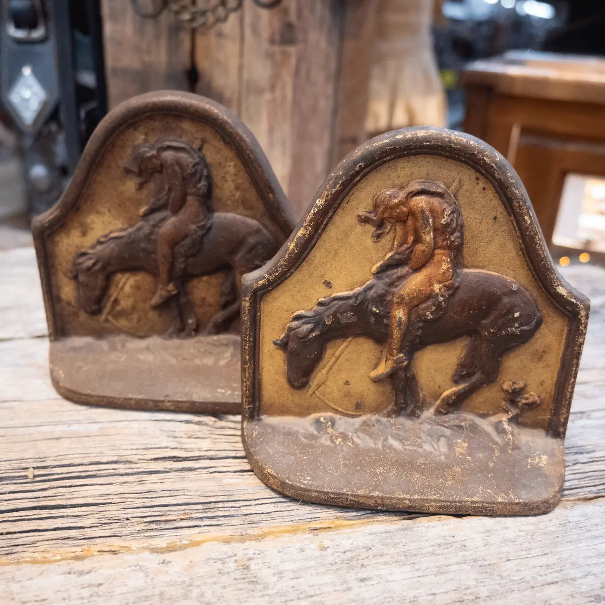 The Connecticut Foundry "The Last Trail" 1928 Bookends 1