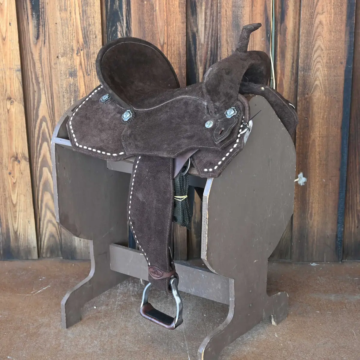 15" Seven Lightweight (Wood Tree) Barrel Saddle 1