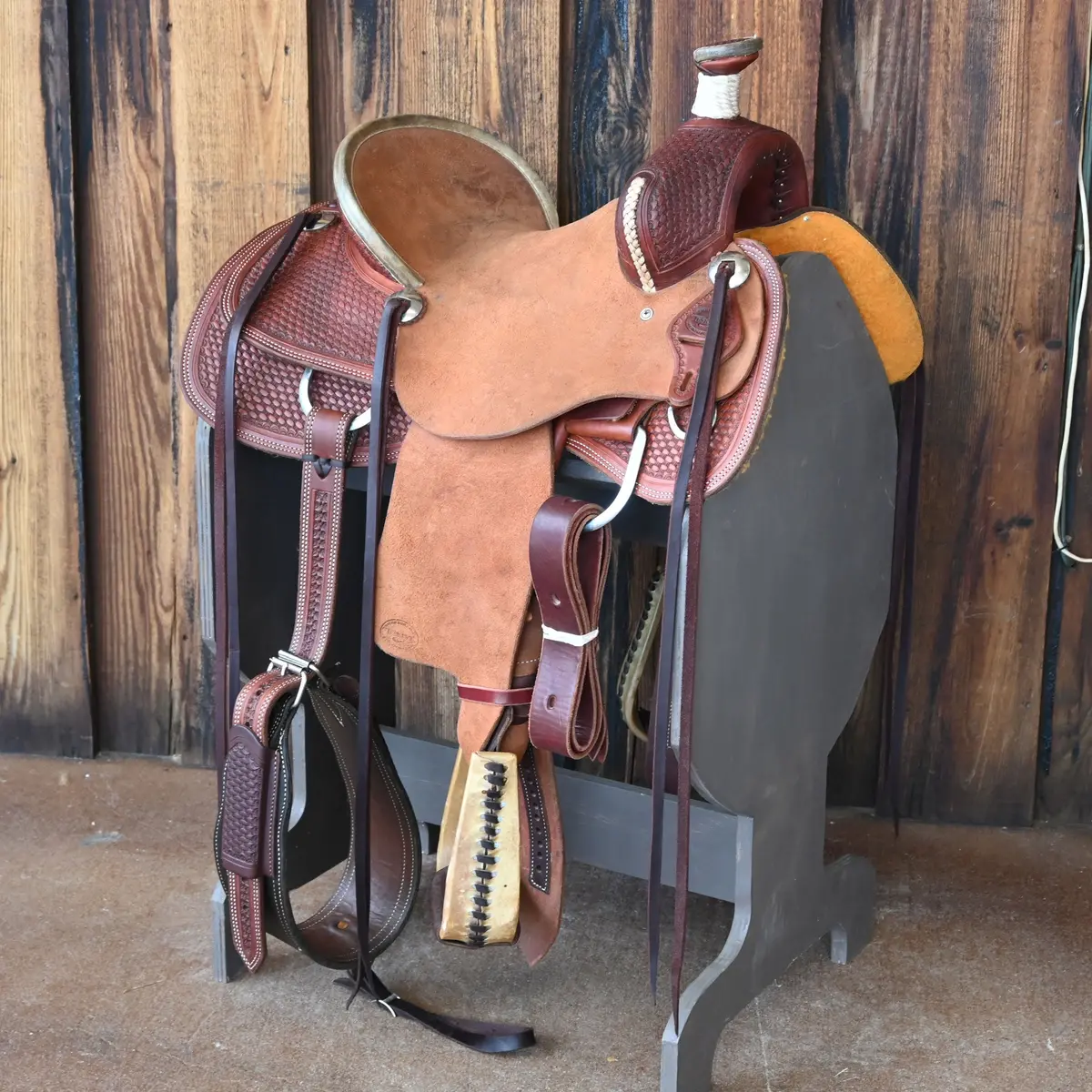 13.5" Used Teskey's Association Ranch Saddle 1