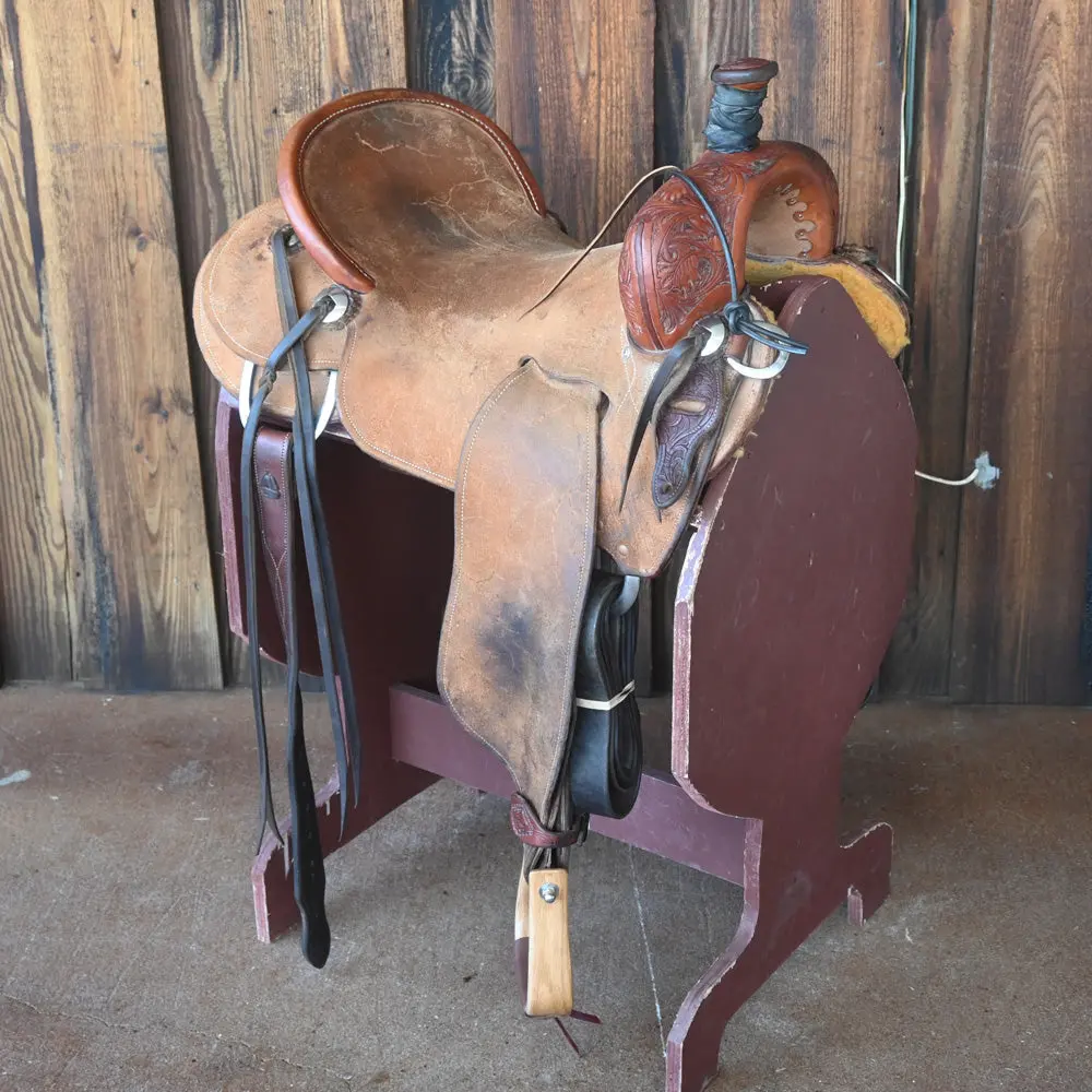 17" Used Farris Ranch Cutter Saddle 1