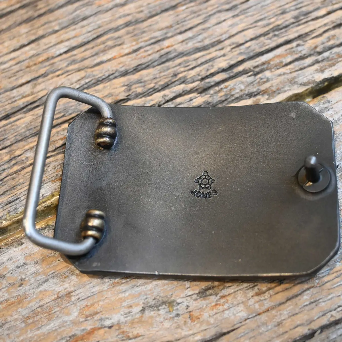 Turtle Jones Silver Mounted Stripes & Spade Motif Belt Buckle 2