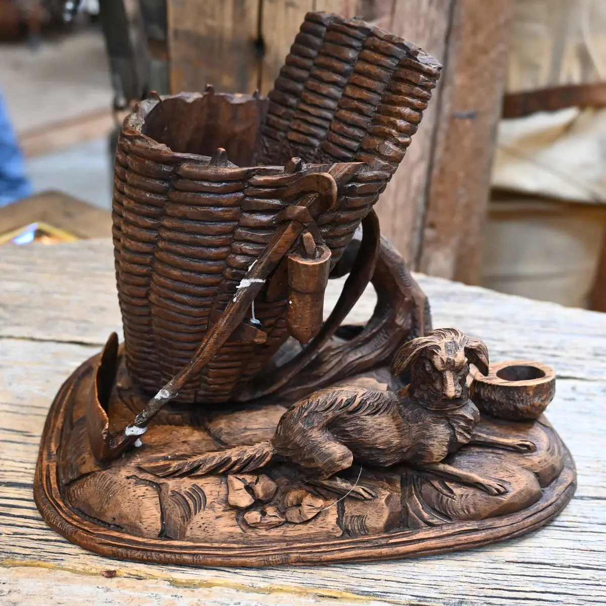 Vintage Black Forest Carved Wood Pen Holder 1