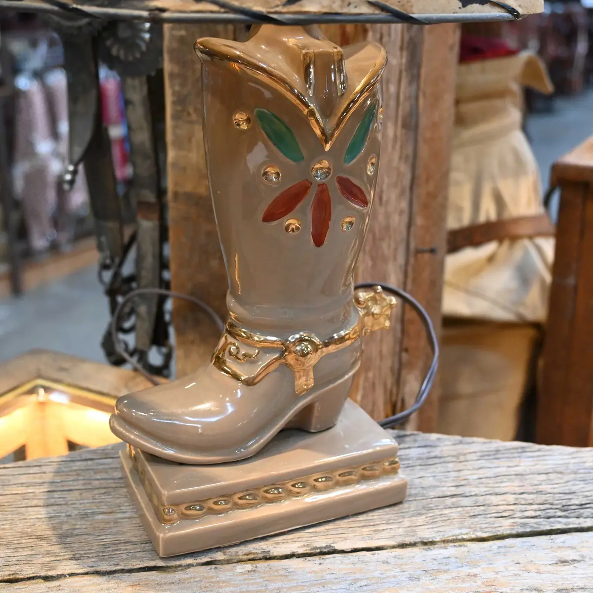 Vintage Copper Western Boot Lamp W/Shade In Great Condition 2