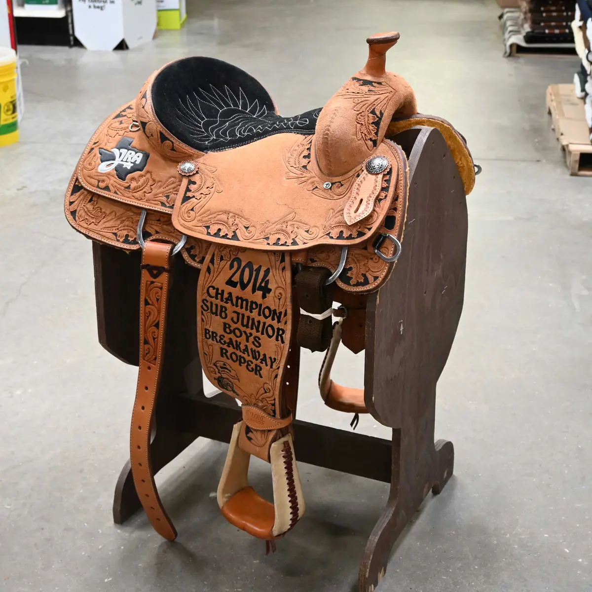 13.5" Used Slone S Team Roping Saddle 1