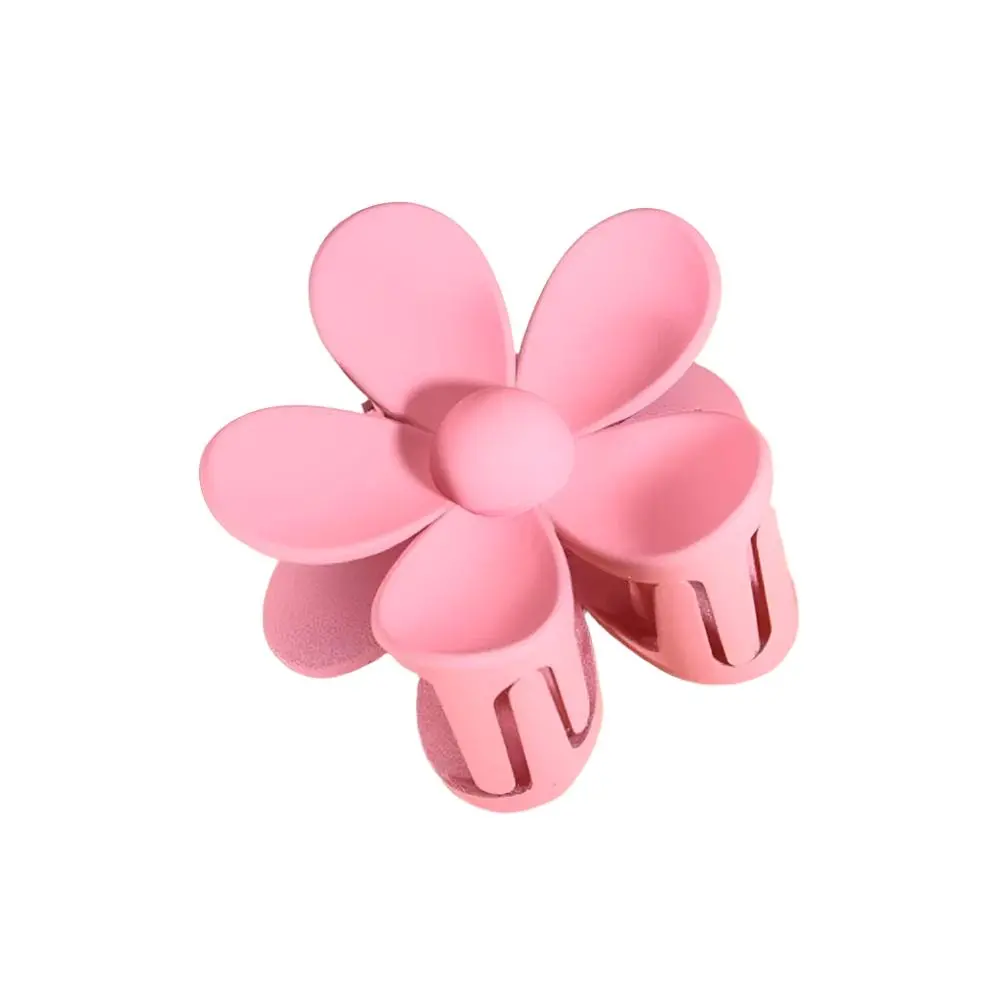 Matte Flower Hair Clip - Light Pink 1
