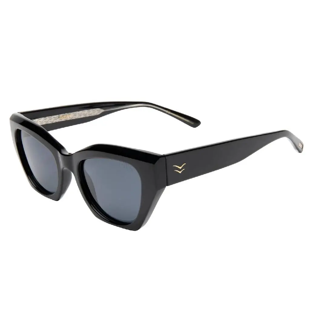 I-Sea Avery Sunglasses 1