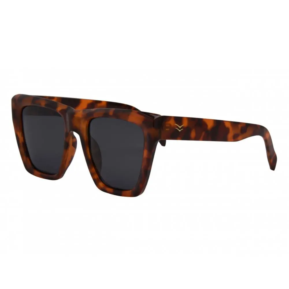 I-Sea Ava Sunglasses 1