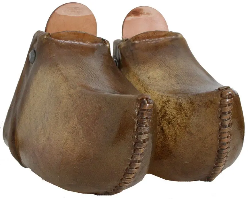Teskey's Rawhide Tapaderos 1